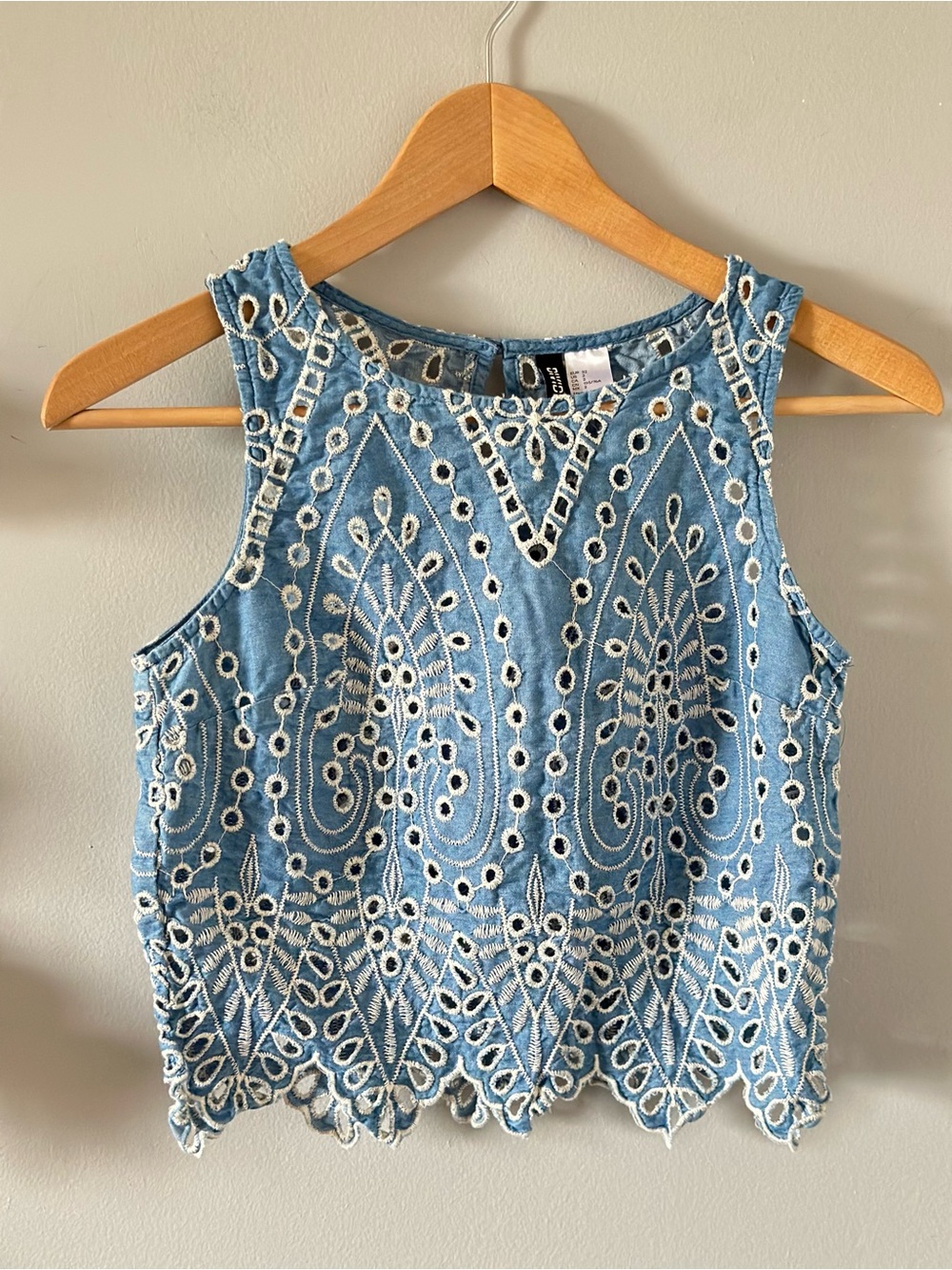 H&M | Blue Eyelet Lace Tank Top
